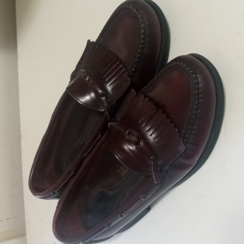 Men's Rockport Tasseled Burgundy Loafers Size 9M
